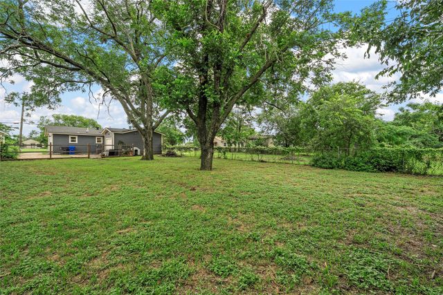 1514 E League Street, Waco, TX 76704