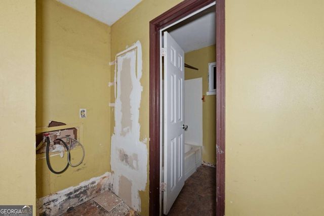 2585 Abner Place NW, Atlanta, GA 30318