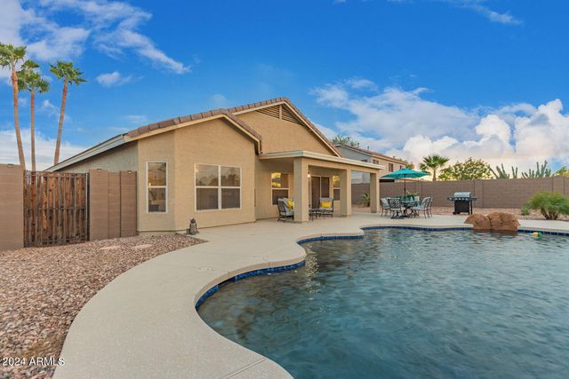31748 N BLACKFOOT Drive, Queen Creek, AZ 85143
