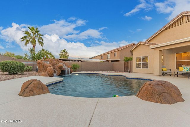 31748 N BLACKFOOT Drive, Queen Creek, AZ 85143