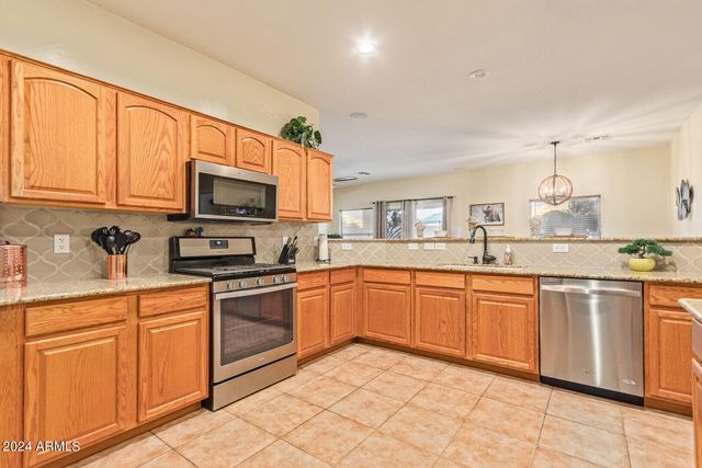 31748 N BLACKFOOT Drive, Queen Creek, AZ 85143