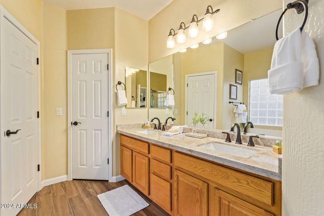 31748 N BLACKFOOT Drive, Queen Creek, AZ 85143