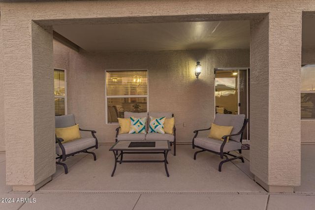 31748 N BLACKFOOT Drive, Queen Creek, AZ 85143