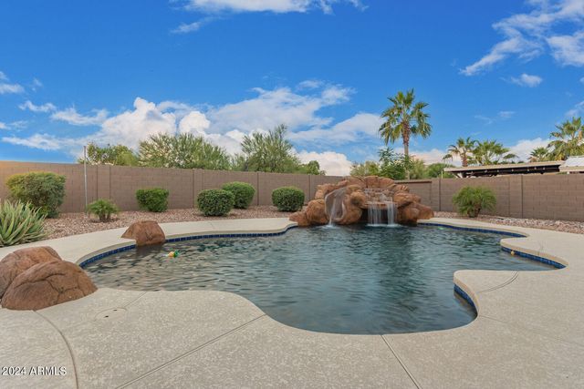 31748 N BLACKFOOT Drive, Queen Creek, AZ 85143