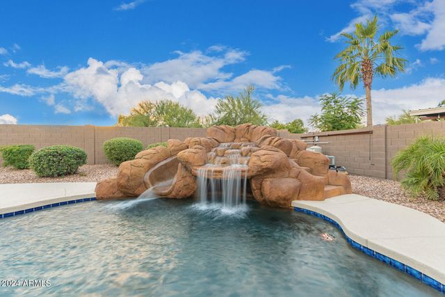 31748 N BLACKFOOT Drive, Queen Creek, AZ 85143