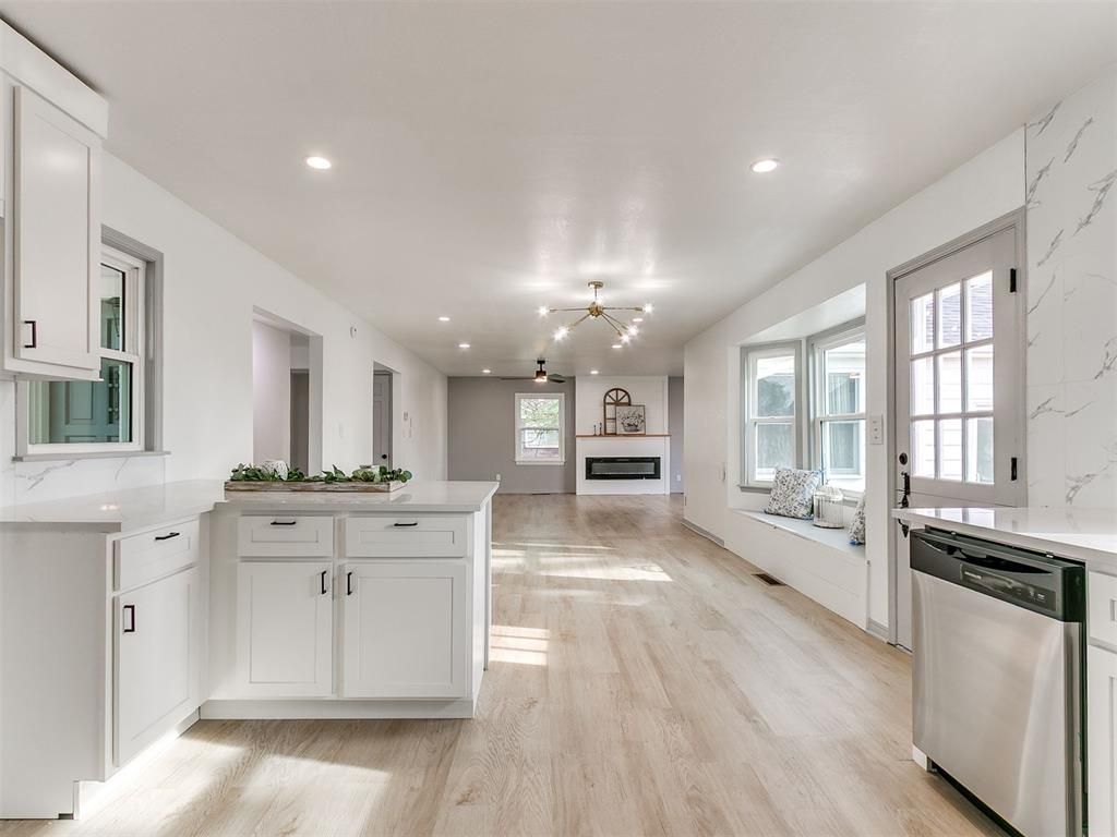 Image 11 of property listing at 1805 N Philadelphia Avenue, Shawnee, OK 74804