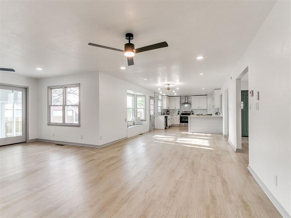 Image 14 of property listing at 1805 N Philadelphia Avenue, Shawnee, OK 74804