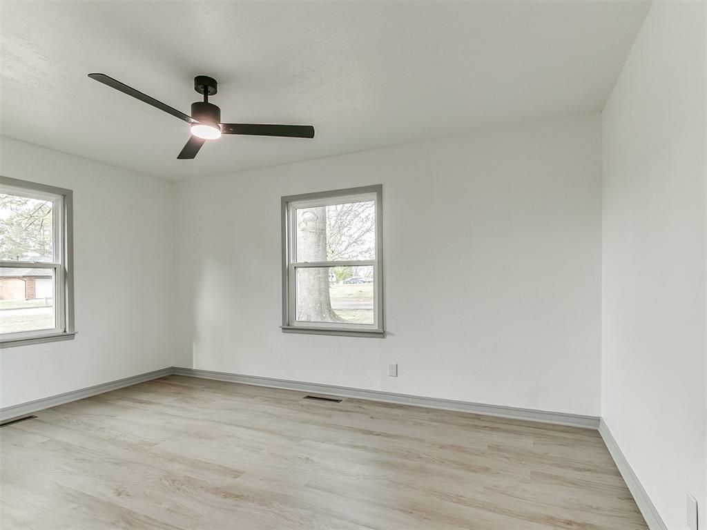 Image 20 of property listing at 1805 N Philadelphia Avenue, Shawnee, OK 74804