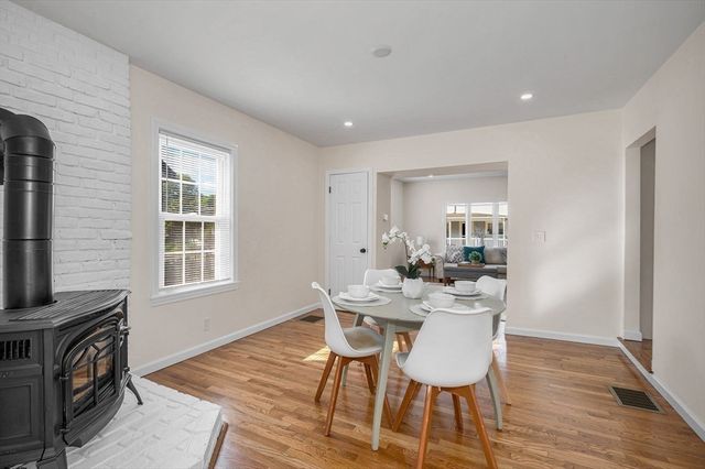 19 Butler Ave, Wakefield, MA 01880