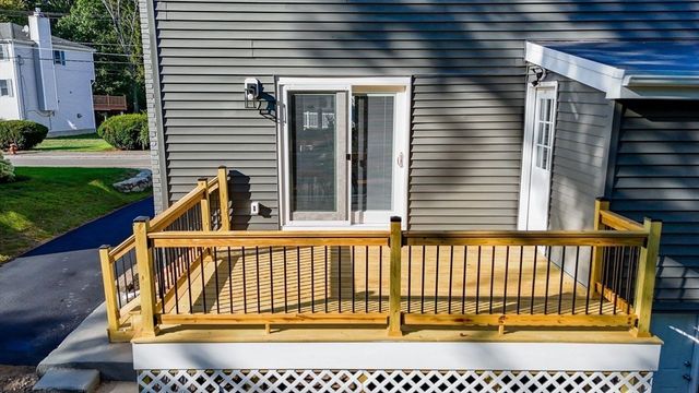 19 Butler Ave, Wakefield, MA 01880