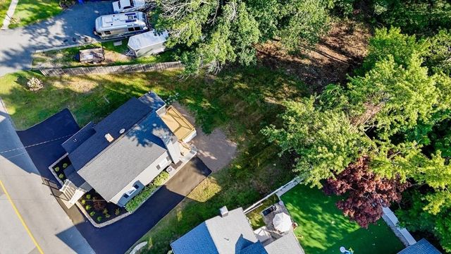 19 Butler Ave, Wakefield, MA 01880