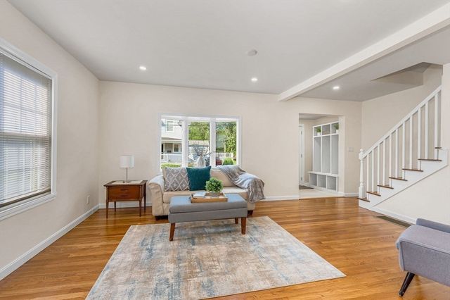 19 Butler Ave, Wakefield, MA 01880