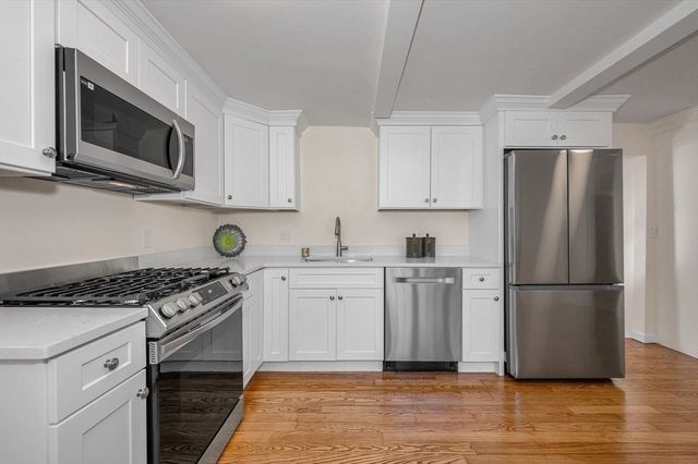 19 Butler Ave, Wakefield, MA 01880