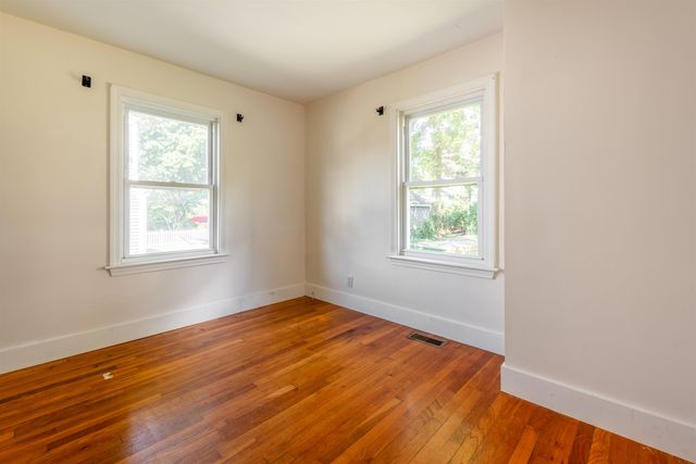 33 Charlotte Avenue, Nashua, NH 03064