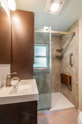 33 Charlotte Avenue, Nashua, NH 03064
