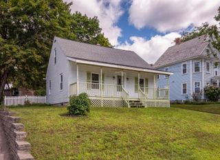 33 Charlotte Avenue, Nashua, NH 03064