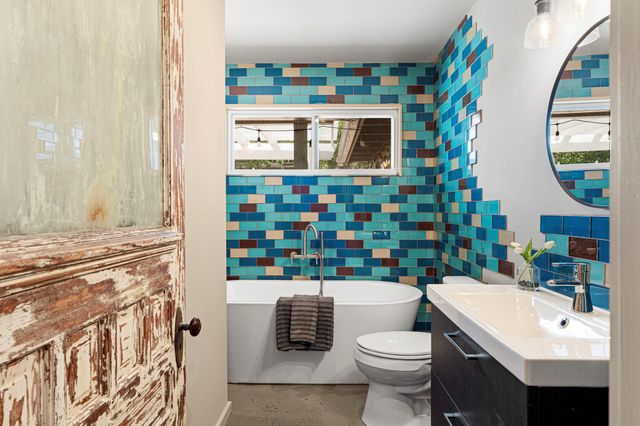 2608 SHERWOOD LN, Austin, TX 78704