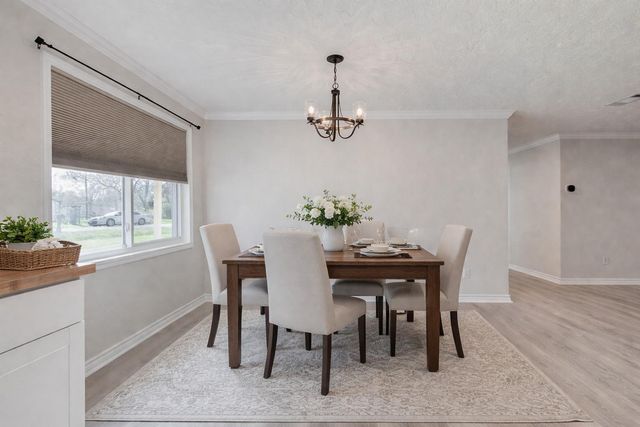 1108 County Road 136a, Alvin, TX 77511