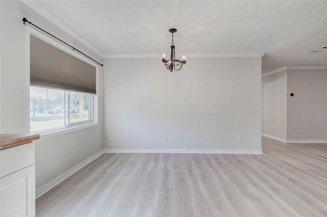 1108 County Road 136a, Alvin, TX 77511