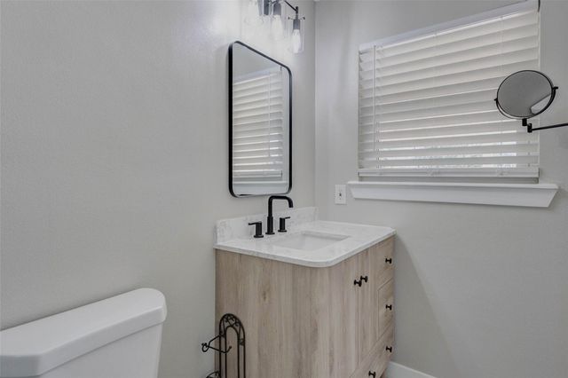 1108 County Road 136a, Alvin, TX 77511