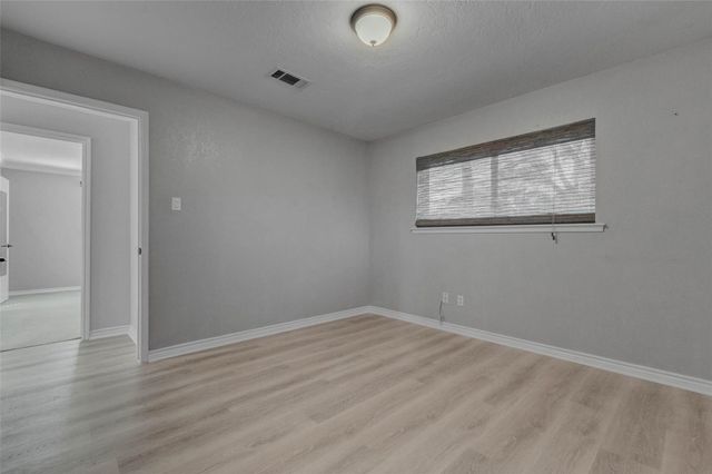 1108 County Road 136a, Alvin, TX 77511