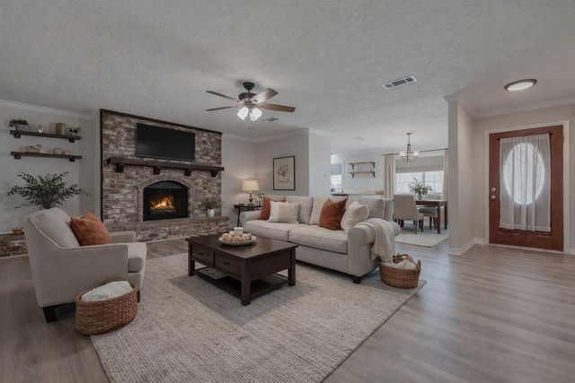 1108 County Road 136a, Alvin, TX 77511