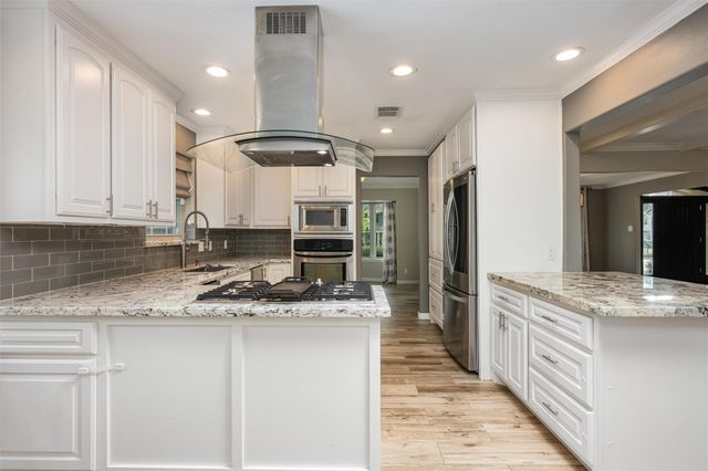 14602 Oak Bend Drive, Houston, TX 77079