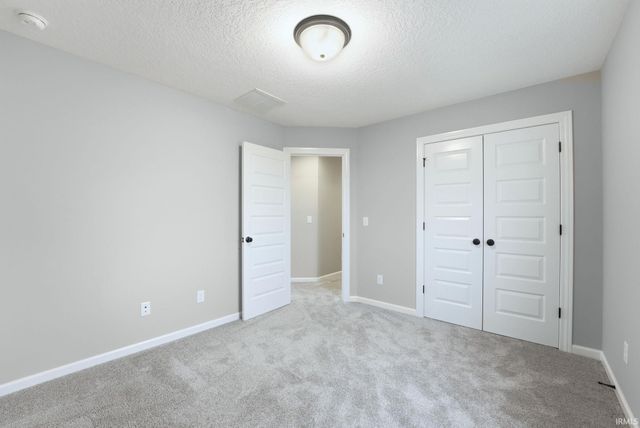 10926 Carob Thorn Trail, Roanoke, IN 46783