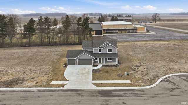 10926 Carob Thorn Trail, Roanoke, IN 46783