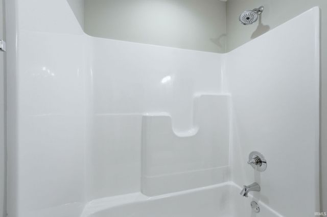 10926 Carob Thorn Trail, Roanoke, IN 46783