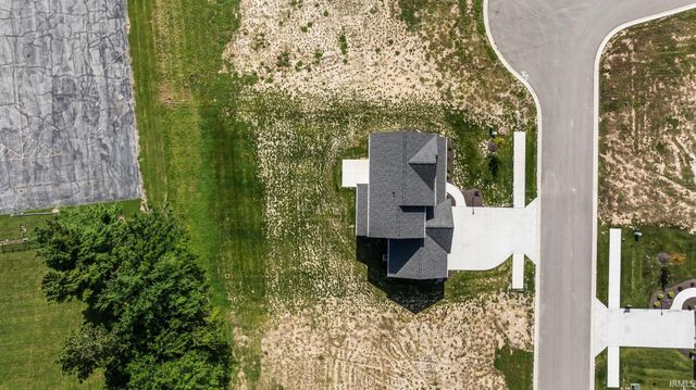 10926 Carob Thorn Trail, Roanoke, IN 46783