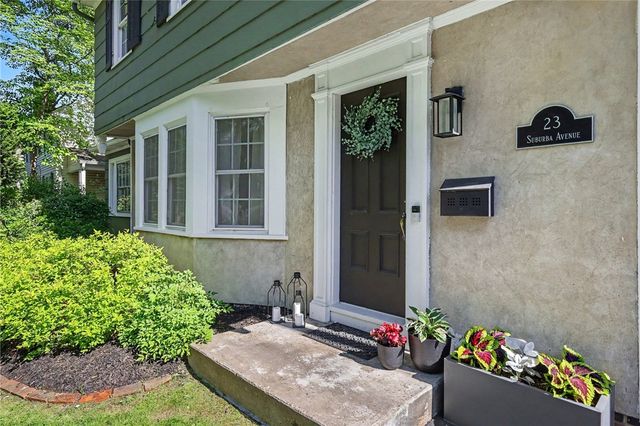 23 Suburba Avenue, Irondequoit, NY 14617