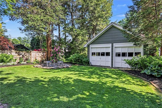 23 Suburba Avenue, Irondequoit, NY 14617
