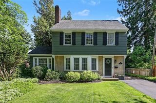 23 Suburba Avenue, Irondequoit, NY 14617
