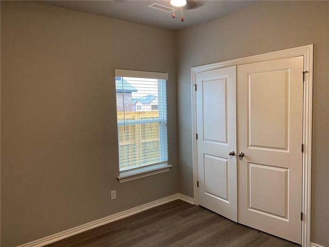 221 Williams Court, Centerton, AR 72719