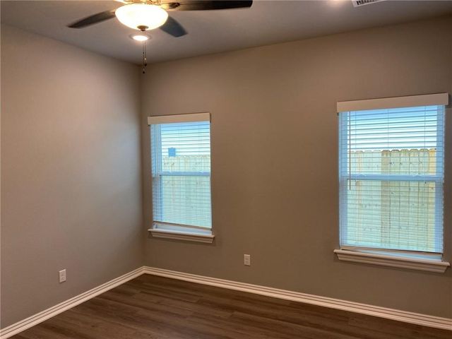 221 Williams Court, Centerton, AR 72719