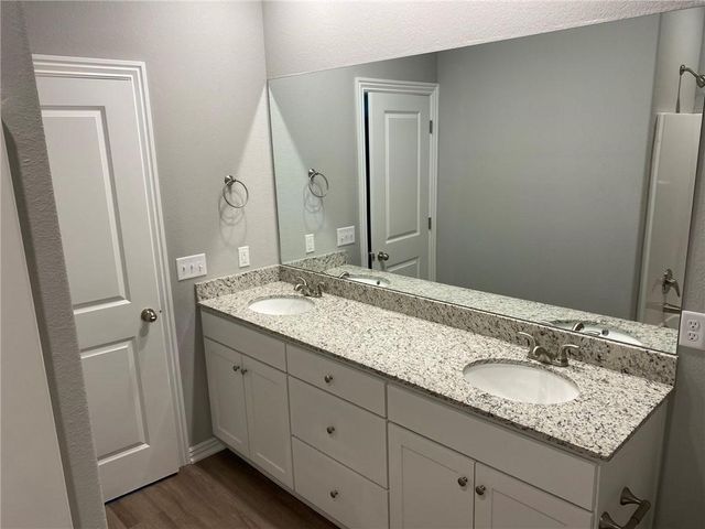 221 Williams Court, Centerton, AR 72719