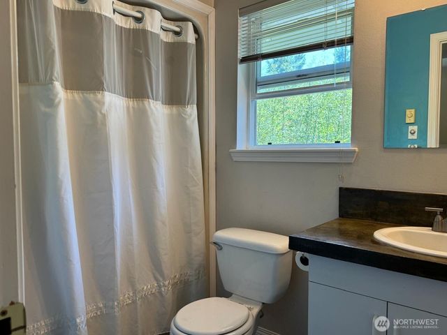 151 W Clark Rd, Shelton, WA 98584