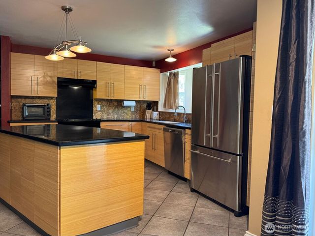 151 W Clark Rd, Shelton, WA 98584