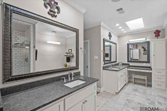 7988 Chaperral Dr, Denham Springs, LA 70726