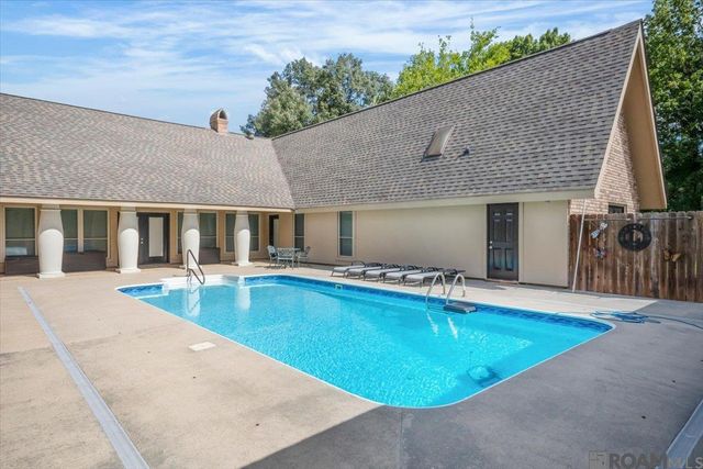 7988 Chaperral Dr, Denham Springs, LA 70726