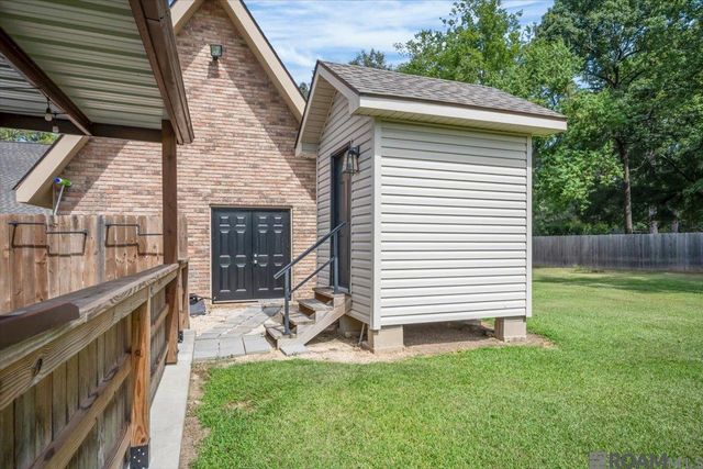 7988 Chaperral Dr, Denham Springs, LA 70726