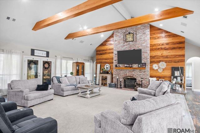 7988 Chaperral Dr, Denham Springs, LA 70726
