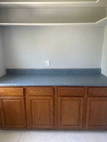 92 Elliot St. 3, Brockton, MA 02302