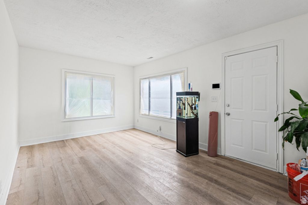 341 N 200 W, Tooele, UT 84074 — photo 4