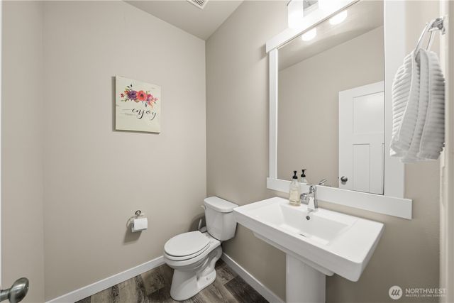 9021 127th Street Ct E, Puyallup, WA 98373