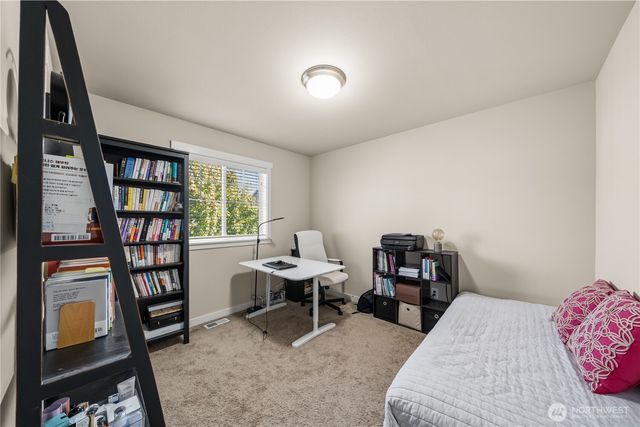 9021 127th Street Ct E, Puyallup, WA 98373