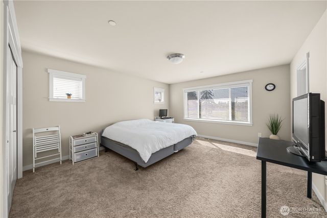 9021 127th Street Ct E, Puyallup, WA 98373