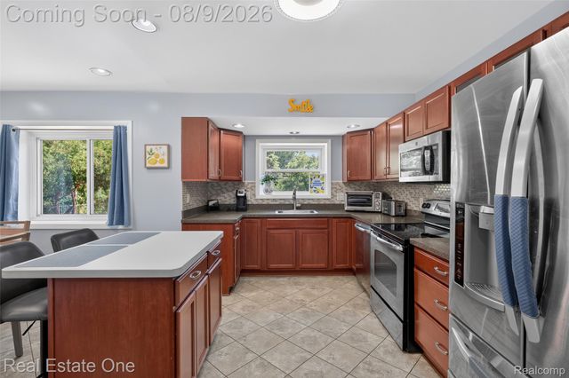 14012 Sunset Street, Livonia, MI 48154