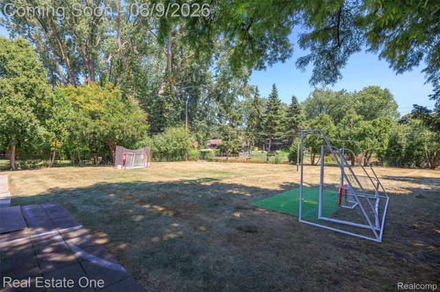 14012 Sunset Street, Livonia, MI 48154